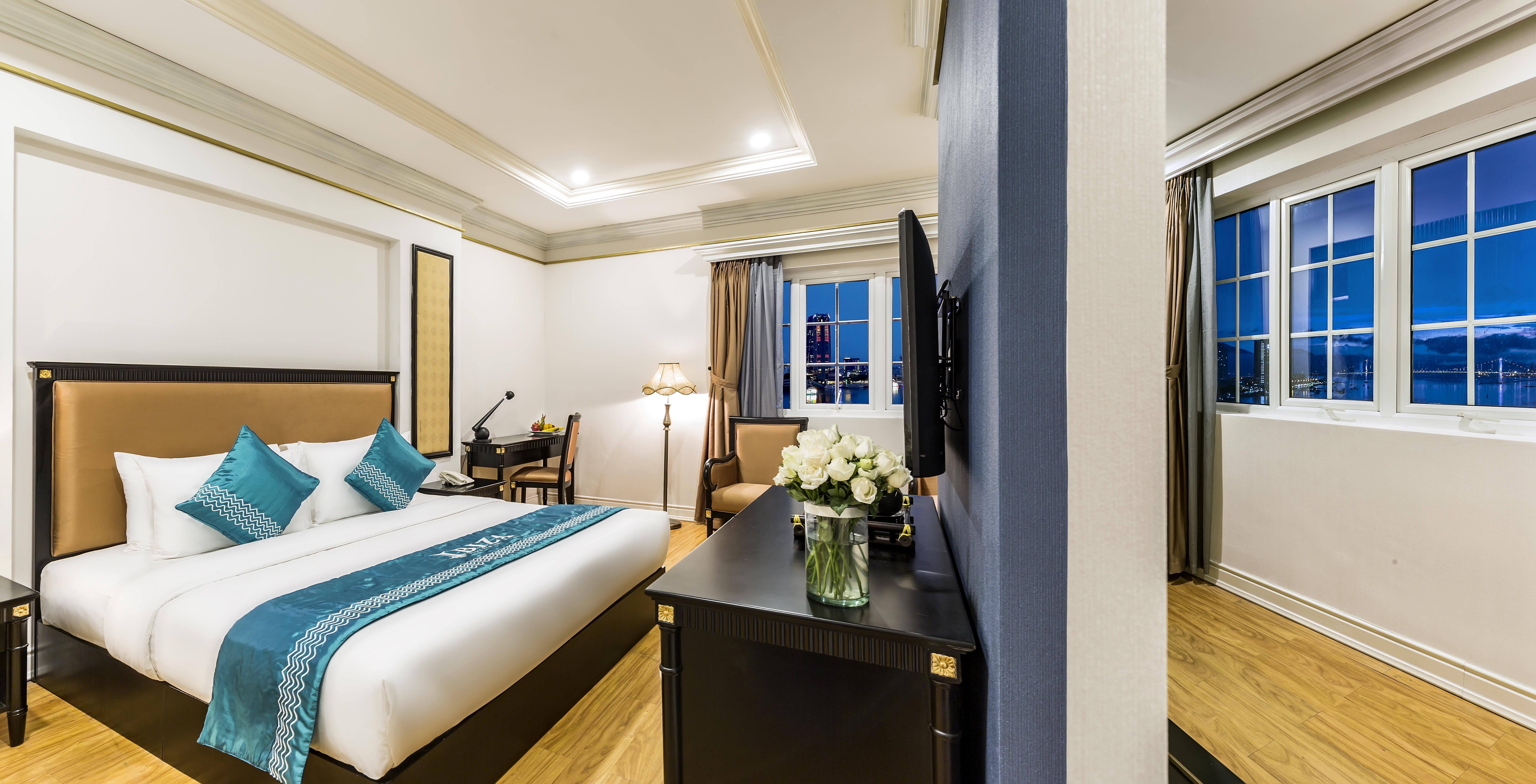 Ibiza Riverfront Da Nang Hotel Powered By Aston Eksteriør bilde