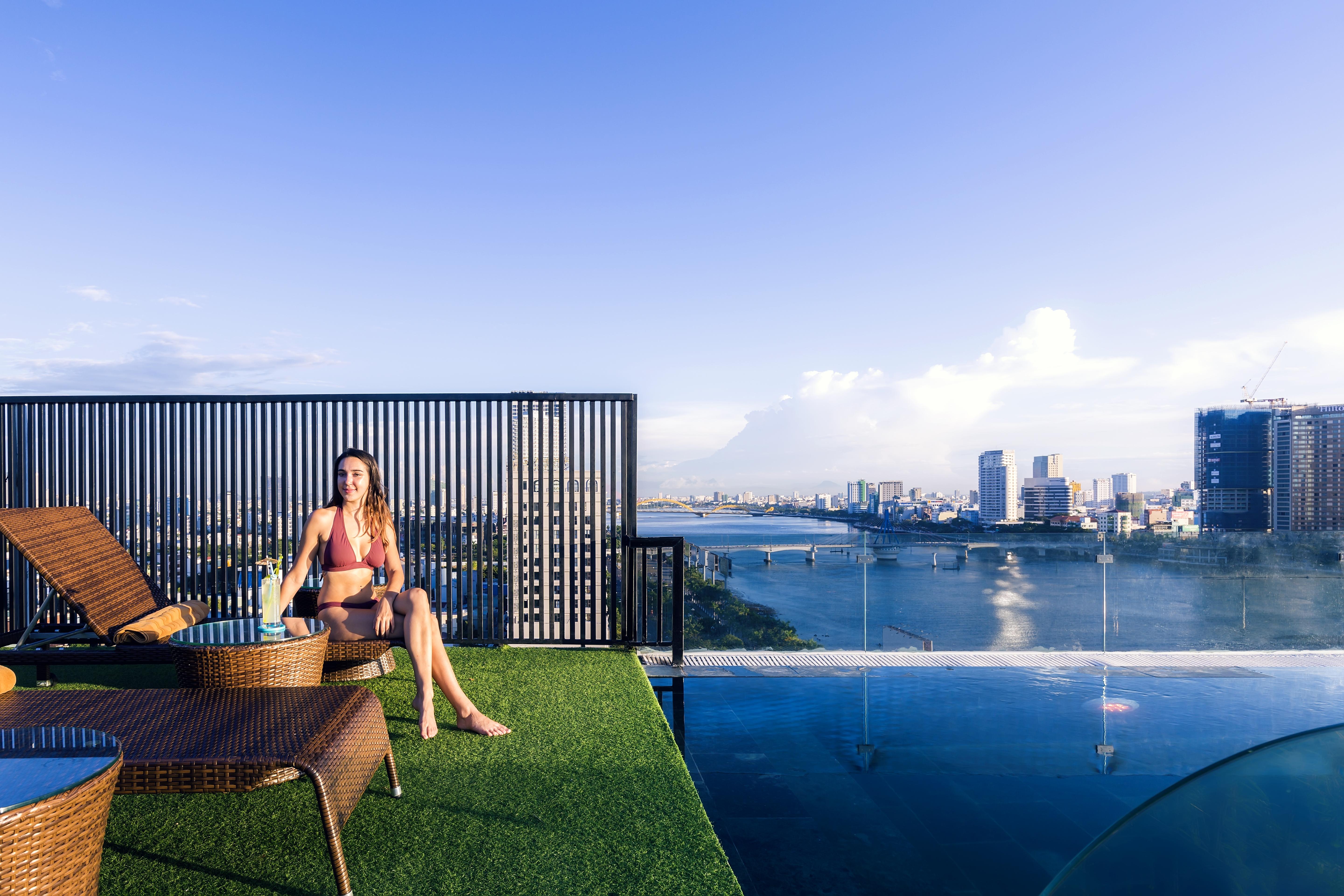 Ibiza Riverfront Da Nang Hotel Powered By Aston Eksteriør bilde