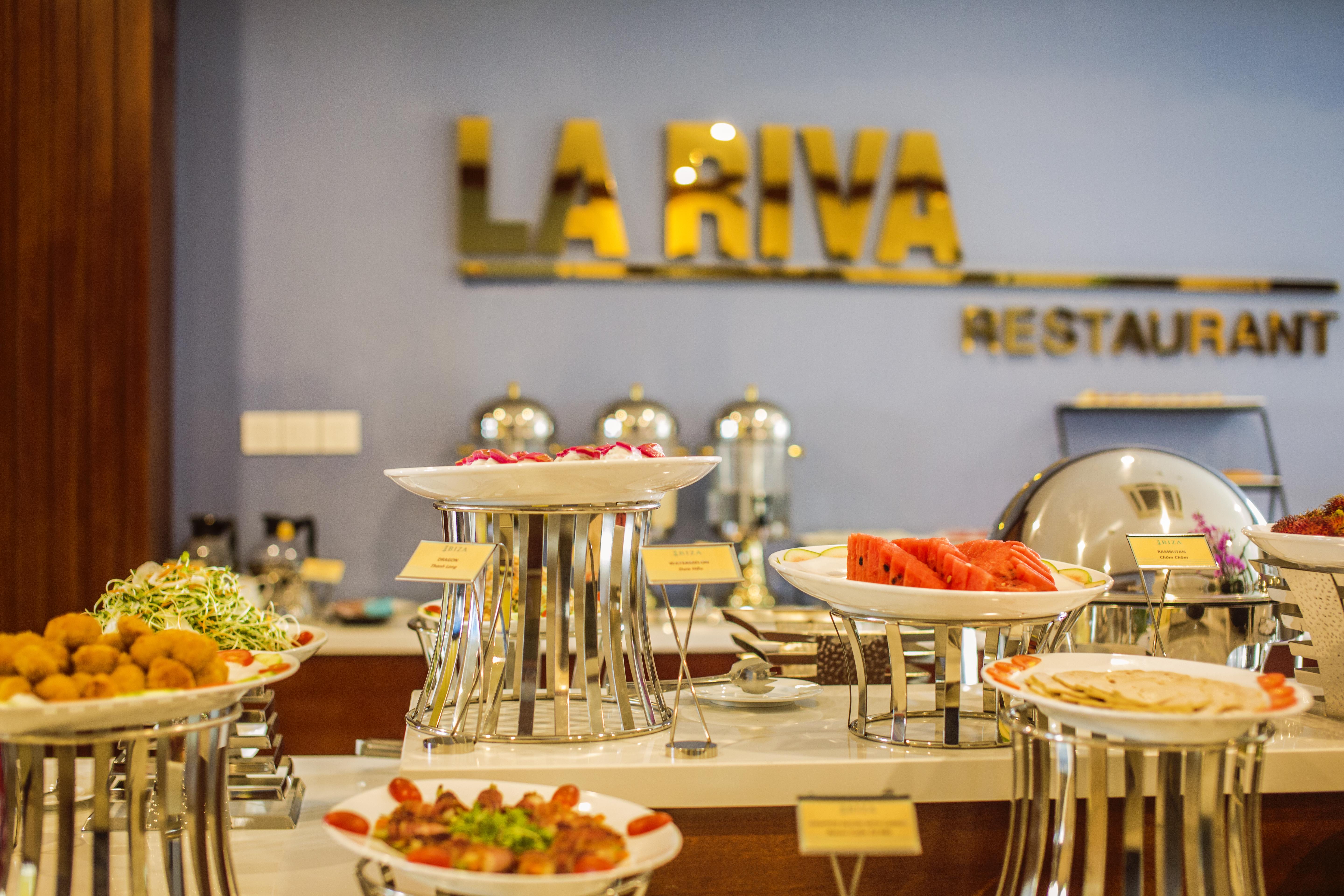 Ibiza Riverfront Da Nang Hotel Powered By Aston Eksteriør bilde