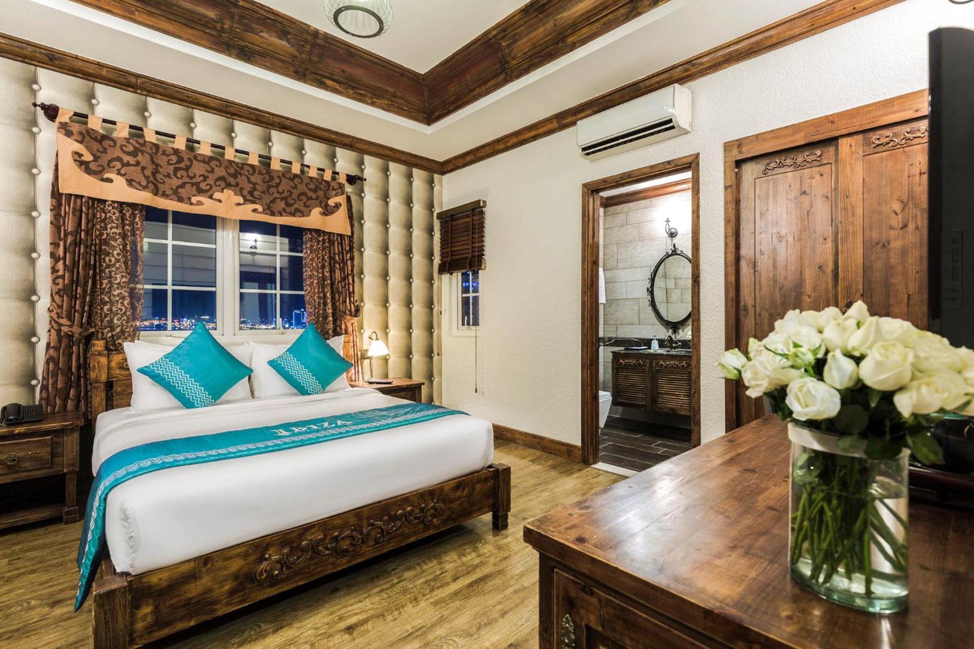 Ibiza Riverfront Da Nang Hotel Powered By Aston Eksteriør bilde
