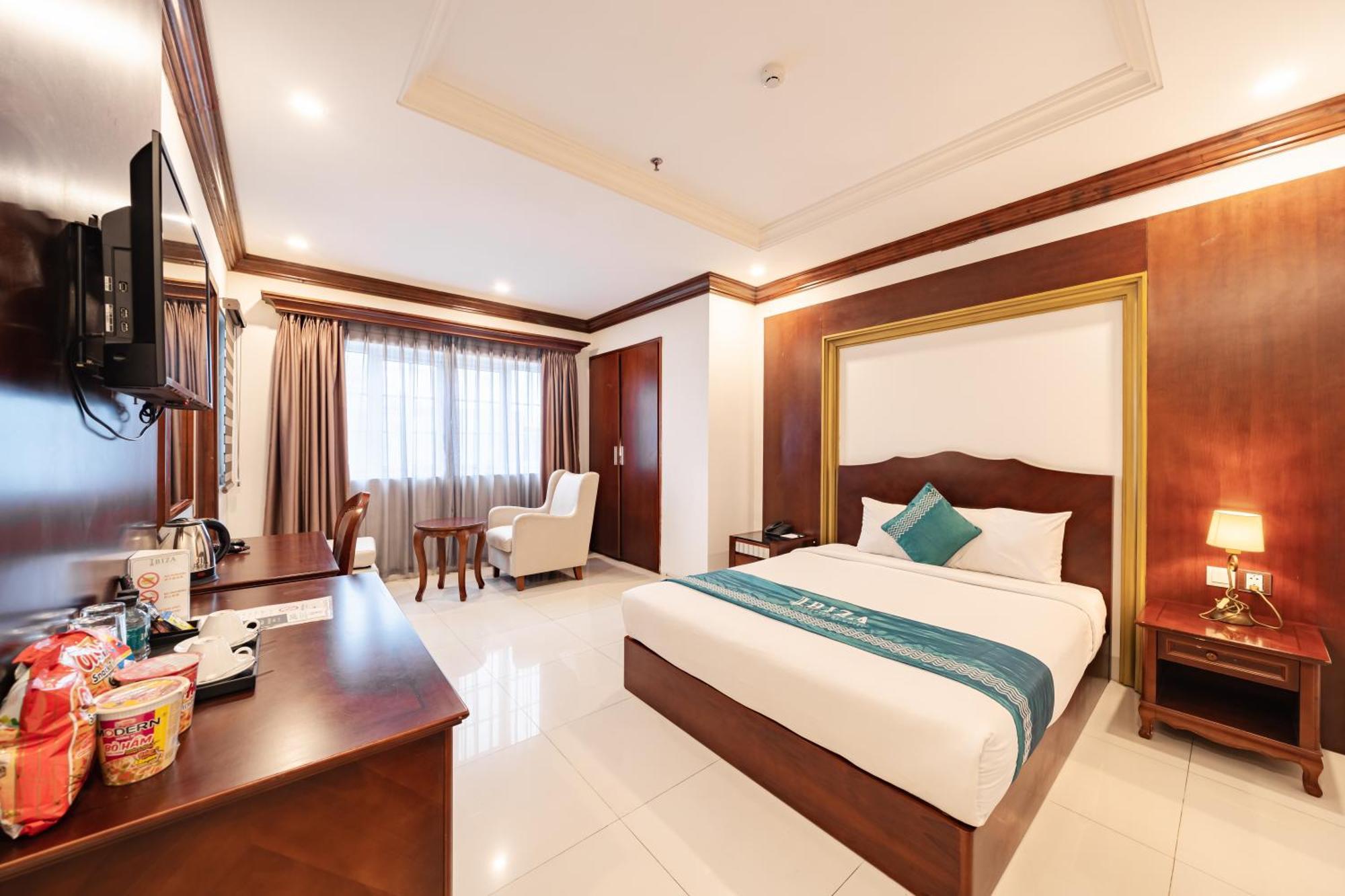 Ibiza Riverfront Da Nang Hotel Powered By Aston Eksteriør bilde