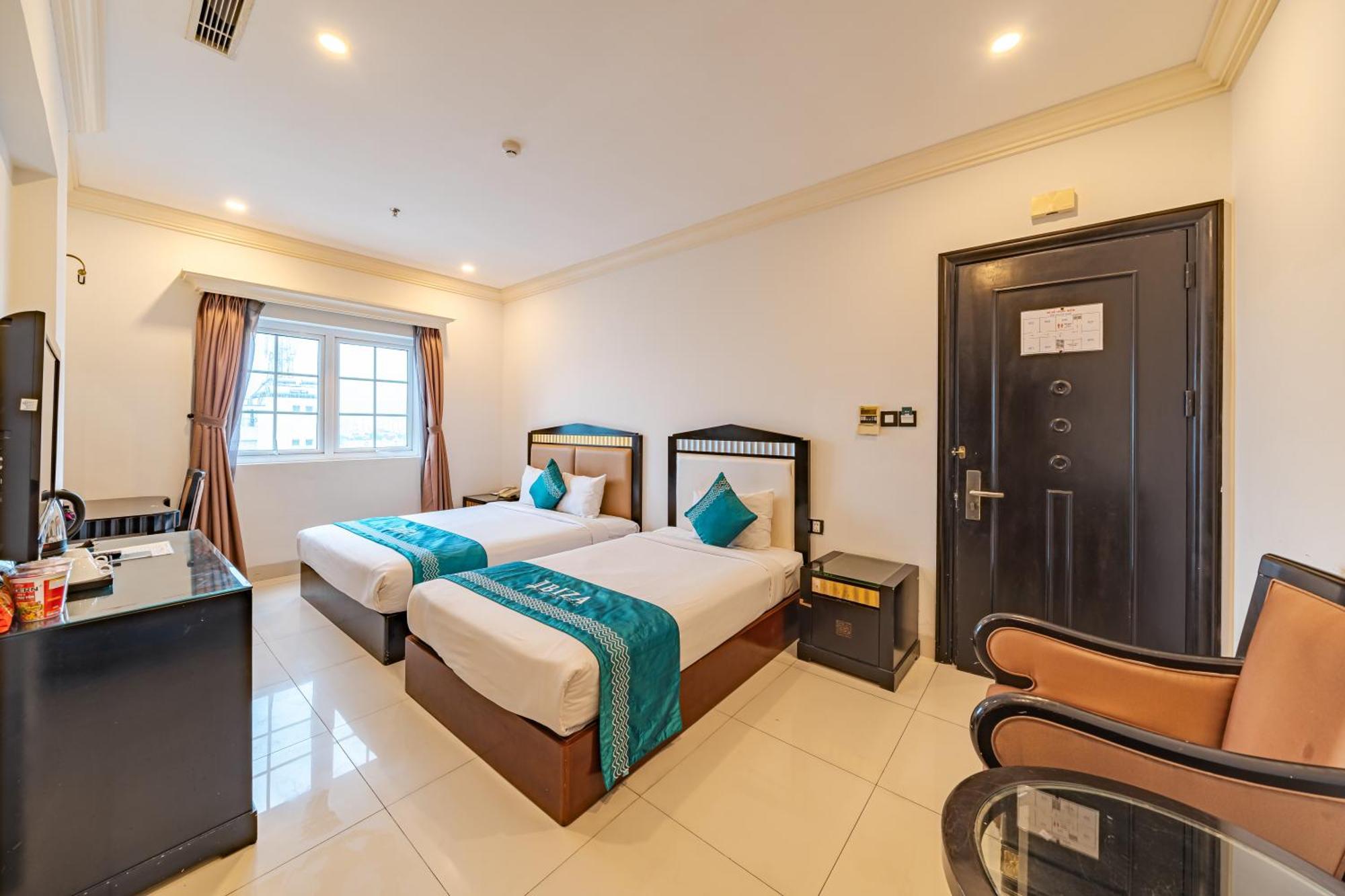 Ibiza Riverfront Da Nang Hotel Powered By Aston Eksteriør bilde