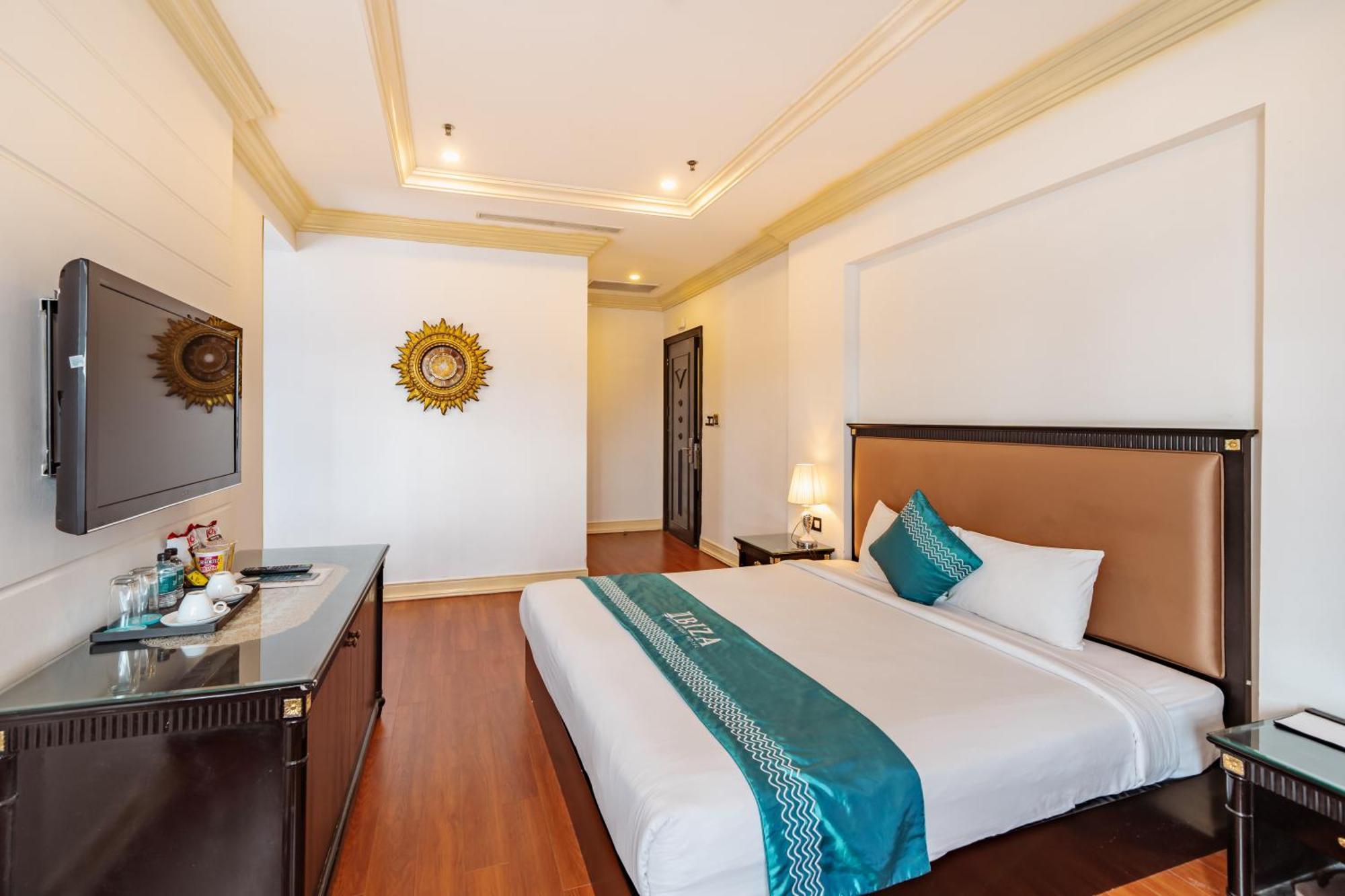 Ibiza Riverfront Da Nang Hotel Powered By Aston Eksteriør bilde