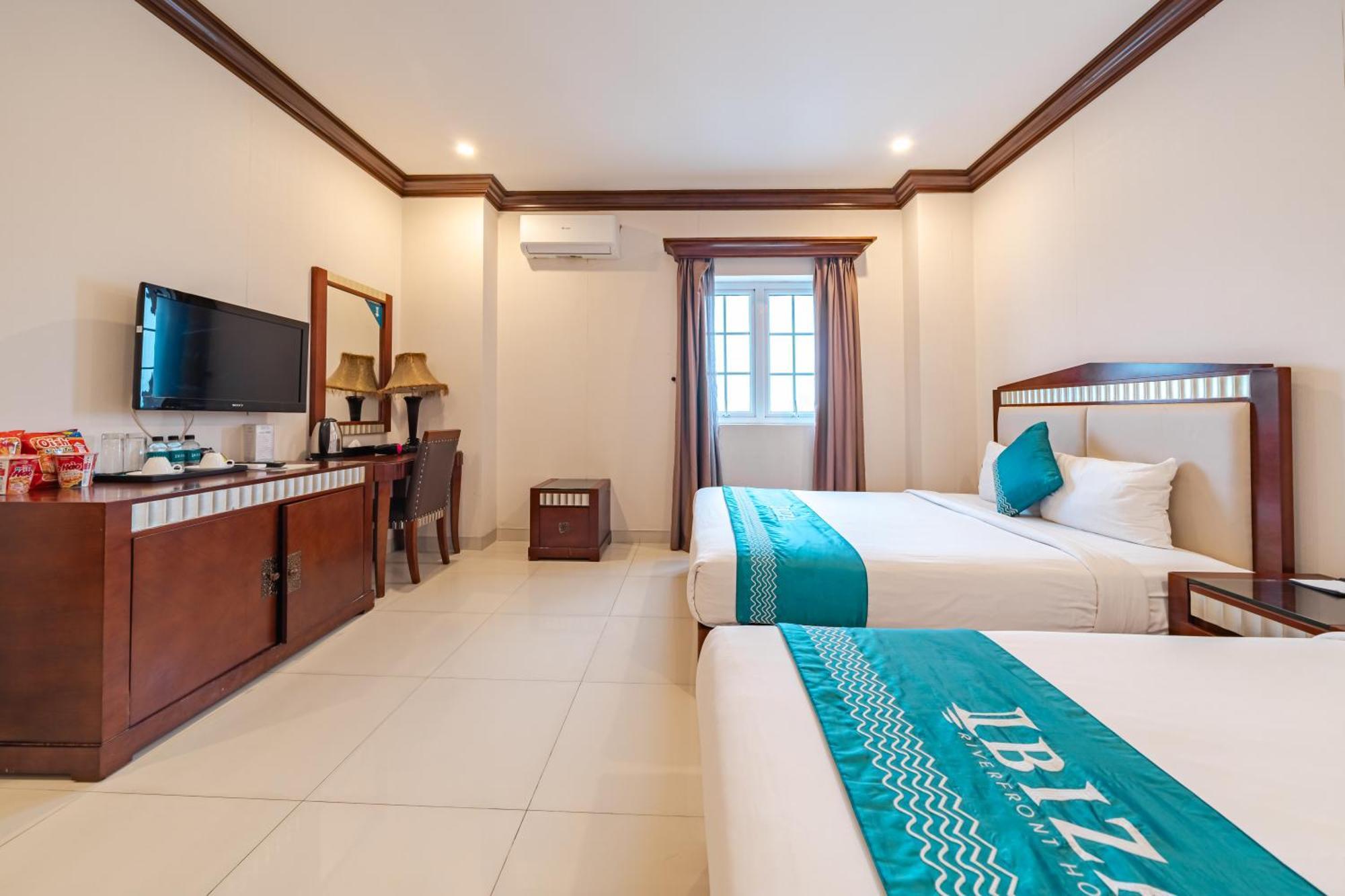 Ibiza Riverfront Da Nang Hotel Powered By Aston Eksteriør bilde