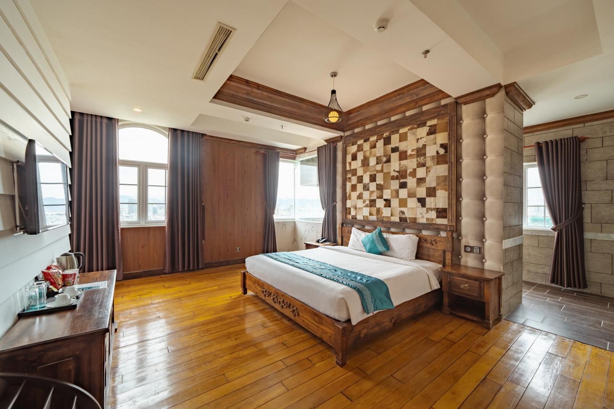 Ibiza Riverfront Da Nang Hotel Powered By Aston Eksteriør bilde