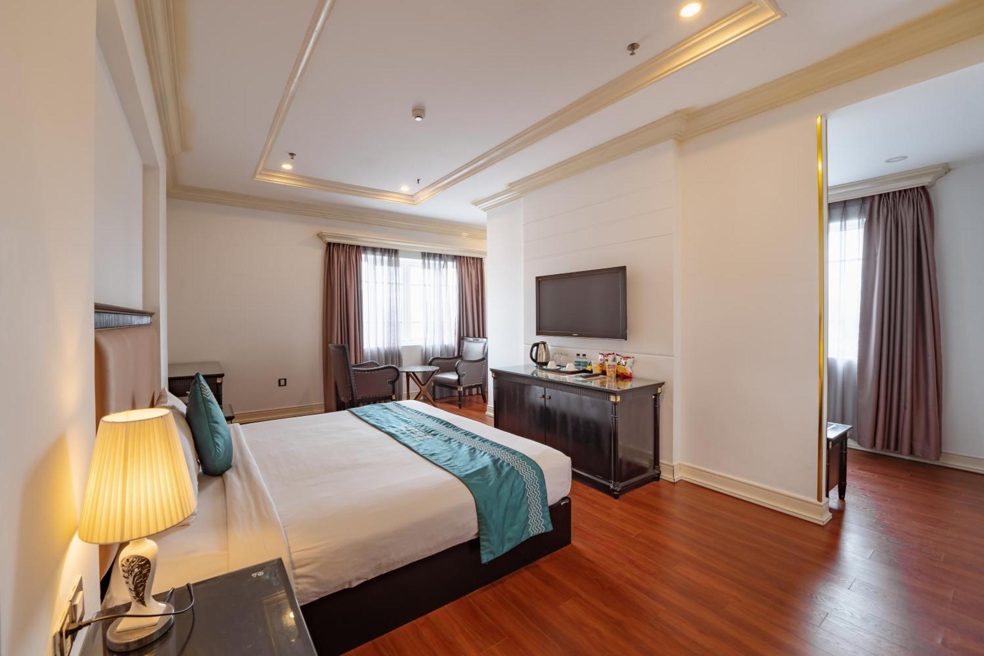 Ibiza Riverfront Da Nang Hotel Powered By Aston Eksteriør bilde