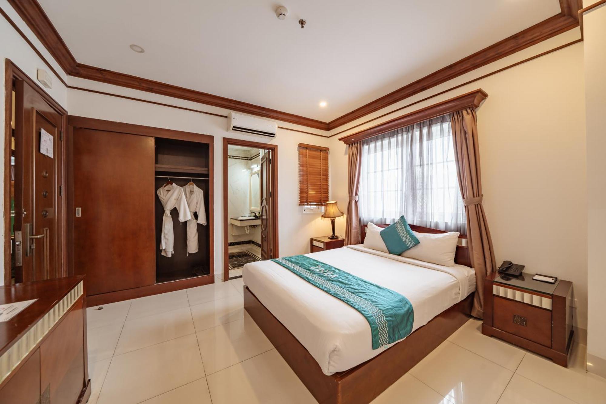 Ibiza Riverfront Da Nang Hotel Powered By Aston Eksteriør bilde